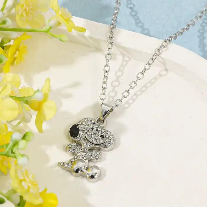 Collier Snoopy en strass, pendentif tendance pour la Saint-Valentin, accessoires de bijoux, cadeau