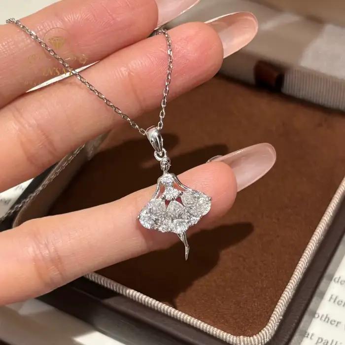 Collier Ballerine 2026 en Argent Sterling S925, Pendentif Féminin, Chaîne de Clavicule, Cadeau pour Amies, Bijoux Abordables de Luxe Léger