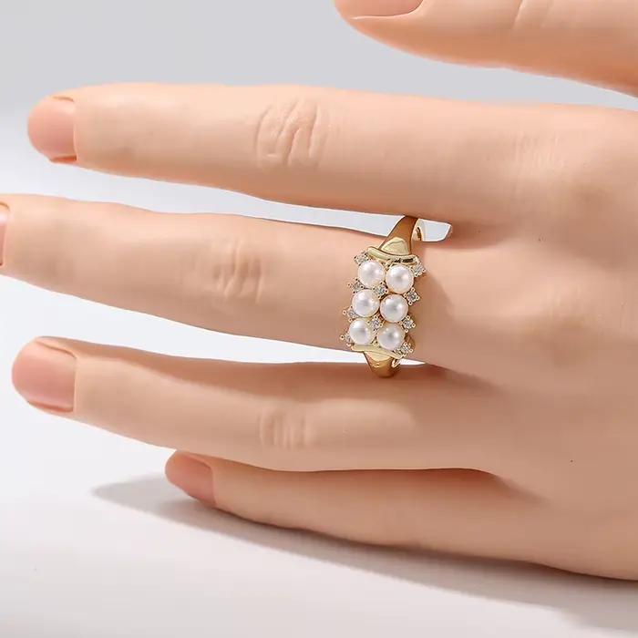Bague classique pour femme avec imitation de perles incrustées, couleur or élégante, géométrique, pour tous les jours, bijoux de fête, cadeau d'anniversaire