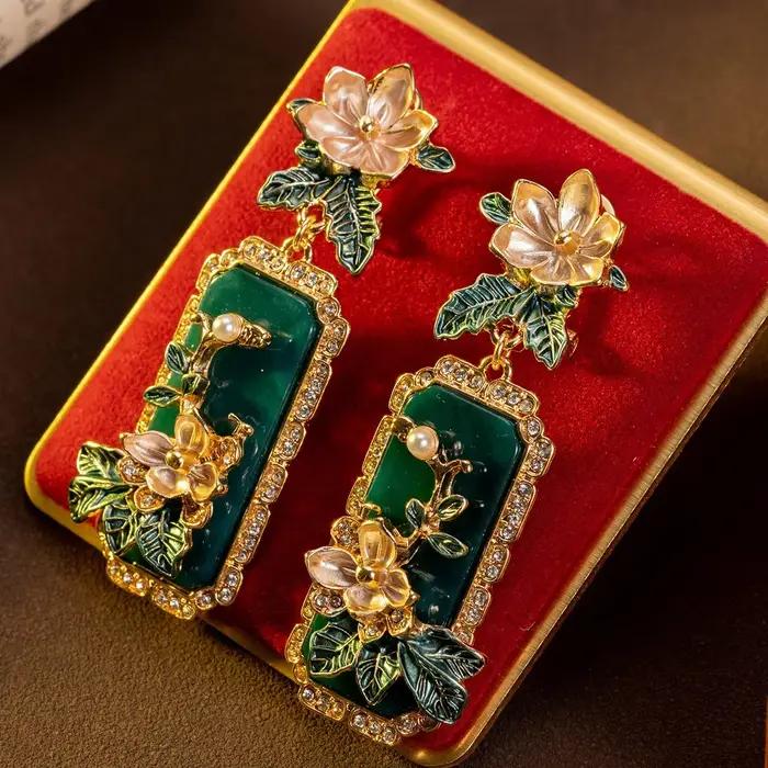 Clous d'oreilles longs exagérés, Style Court Vintage, sculpture en Relief lourd, bijoux ethniques chinois d'âge moyen, accessoires