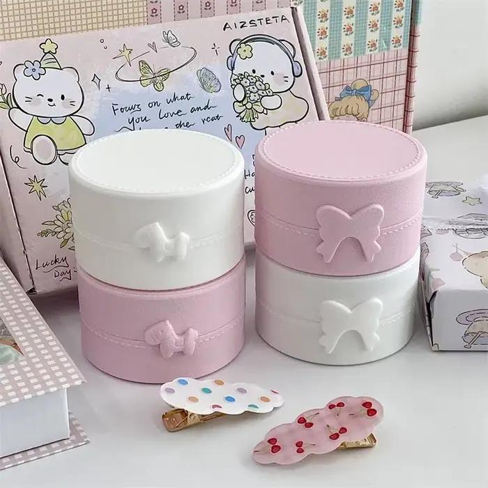 Boîte de rangement ronde INS Macaron Bow pour filles, épingles à cheveux de bijoux Kawaii, boîte anti-poussière, voyage portable, petit, personnalisé, mignon, 1 pièce