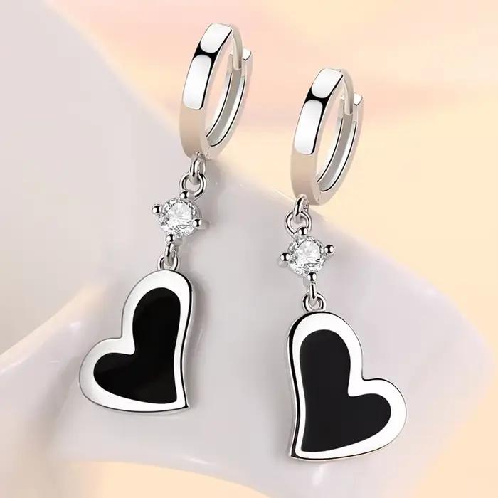 Boucles d'oreilles en argent Sterling 925 pour femmes, bijoux rétro noir en forme de cœur d'amour, accessoires de fête pour filles, cadeau, nouvelle collection