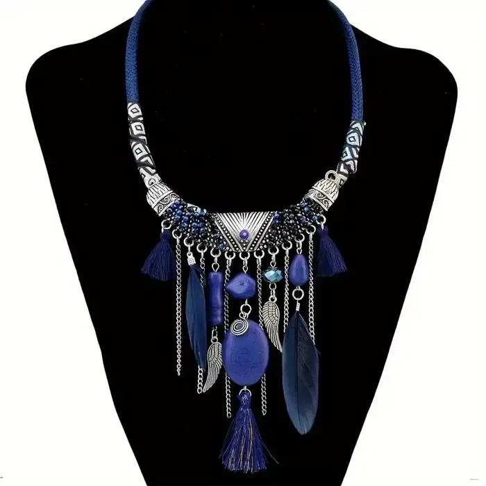 Collier ethnique Vintage Chic avec pendentif en plumes Turquoise pour femmes, colliers en corde bohème de la tribu indienne, bijoux, accessoires de fête