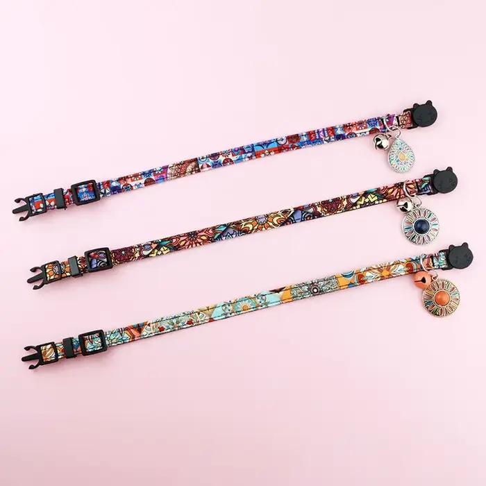Collier de chat AirTag, collier de chat GPS intégré avec support d'étiquette d'air et cloche, collier de chat d'installation réglable pour filles et garçons, PupMED