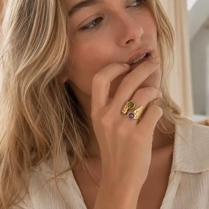 Bague pour femme Glossisland à motif martelé en acier inoxydable plaqué or 18 carats avec zircon, cadeau de bijoux