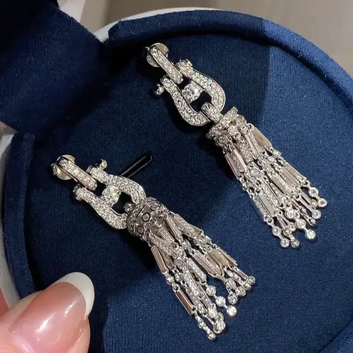 Collier ou boucles d'oreilles pendantes géométriques à longues pampilles en diamant à haute teneur e