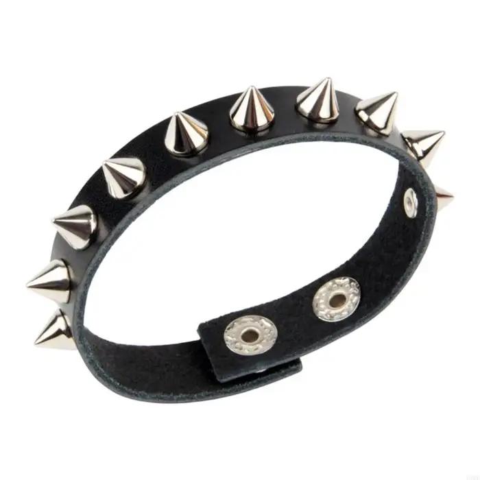 Bracelet à poignet à rocker en doux en souple avec des goujons en métal robustes