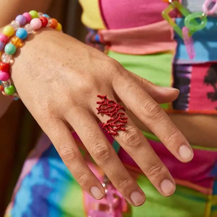 Bague en corail rouge exagérée pour femme, tendance, irrégulière, pour l'index, accessoire de main pour vacances à la plage, bijoux de mode