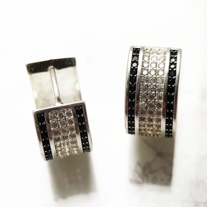 Boucles d'oreilles créoles à charnière créole