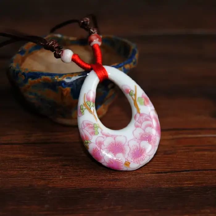 Colliers et pendentifs en céramique pour femmes