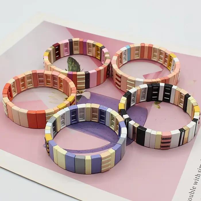 Bracelet en émail 2026, motif géométrique, long carré, coloris arc-en-ciel, bracelet porte-bonheur dopamine, accessoires