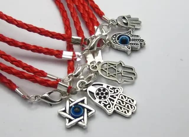 20 breloques mixtes Kabbalah Hamsa, bracelets à cordes tressées en similicuir rouge
