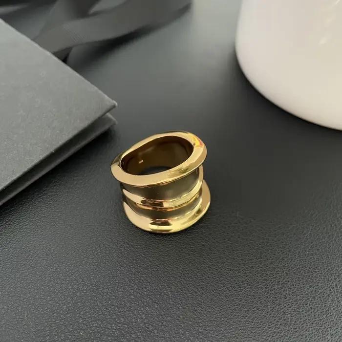 Bague irrégulière plaquée or 24 carats pour femme, accessoires de charme, tendance bijoux, collection 2026 Europe-Amérique
