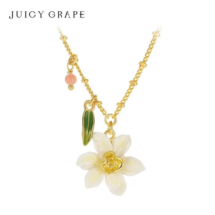 Collier juteux de raisin et jonquille – Pendentif fleur en émail fabriqué à la main en plaqué or 18 carats | Bijoux de