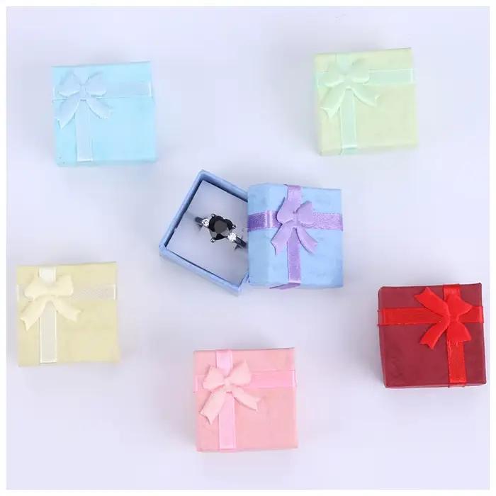 Boîte d'emballage de bijoux multicolores, 12 pièces, boîte à bagues et boucles d'oreilles, porte-cadeau pour bijoux, 4x4x3CM, vente en gros