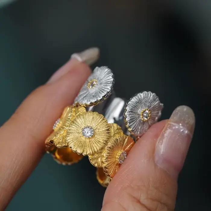Bague en argent bicolore style toile brossée faite à la main