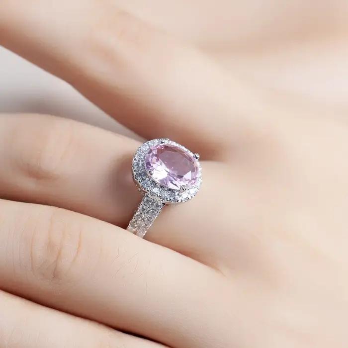 Bagues de fiançailles romantiques incrustées de diamants roses en argent sterling 925 pour femmes occasions spéciales anniversaires浪漫风格订婚戒指镶嵌玫瑰色锆石,适合女性特别场合佩戴,包括生日等。此描述旨在激发购买欲望,并通过HTML格式呈现产品的特点和益处,同时遵循严格的指导方针,确保内容的真实性与吸引力。