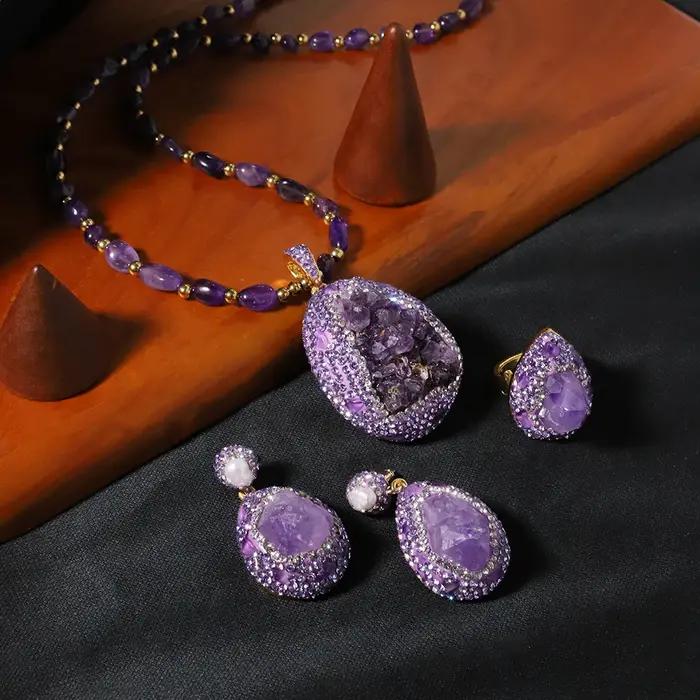 Ensemble de bijoux améthyste et zircon avec collier, boucles d'oreilles et bague pour femmes occasions spéciales