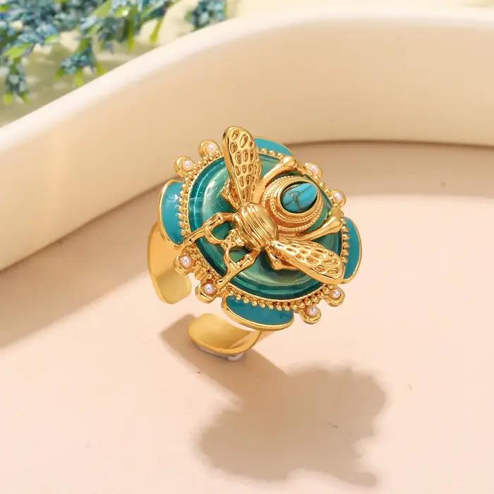 Bague abeille élégante en émail vert plaquée or avec perles turquoise et blanc pour homme et femme occasions spéciales cadeau bijoux