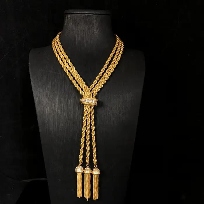 Collier à pampilles élégant et tendance en or uni