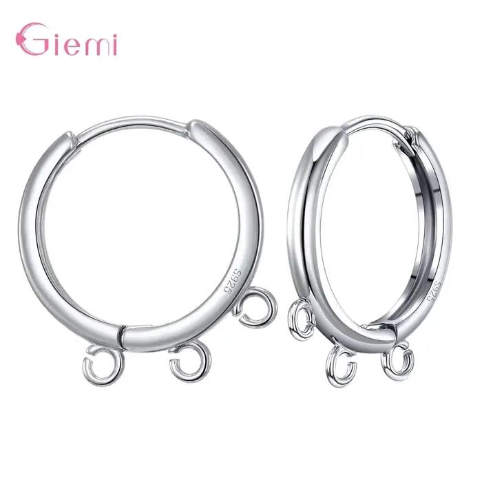 Boucles d'oreilles rondes à trois trous en argent sterling 925 pour femmes avec finition brillante et design unique en blanc, rouge, noir et vert