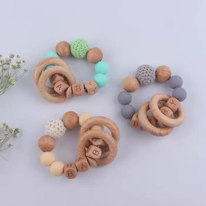 Bracelet de dentition pour bébé, fait à la main, nom personnalisé gratuit, artisanat en bois, perle gravée, perles en Silicone de qualité alimentaire, pendentif Animal en bois