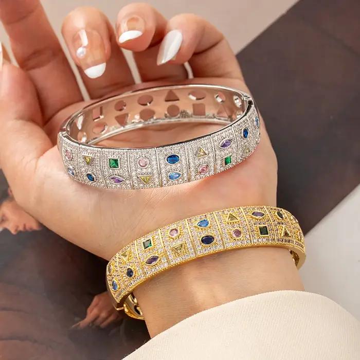 Bracelet manchette large plaqué or style Art Déco
