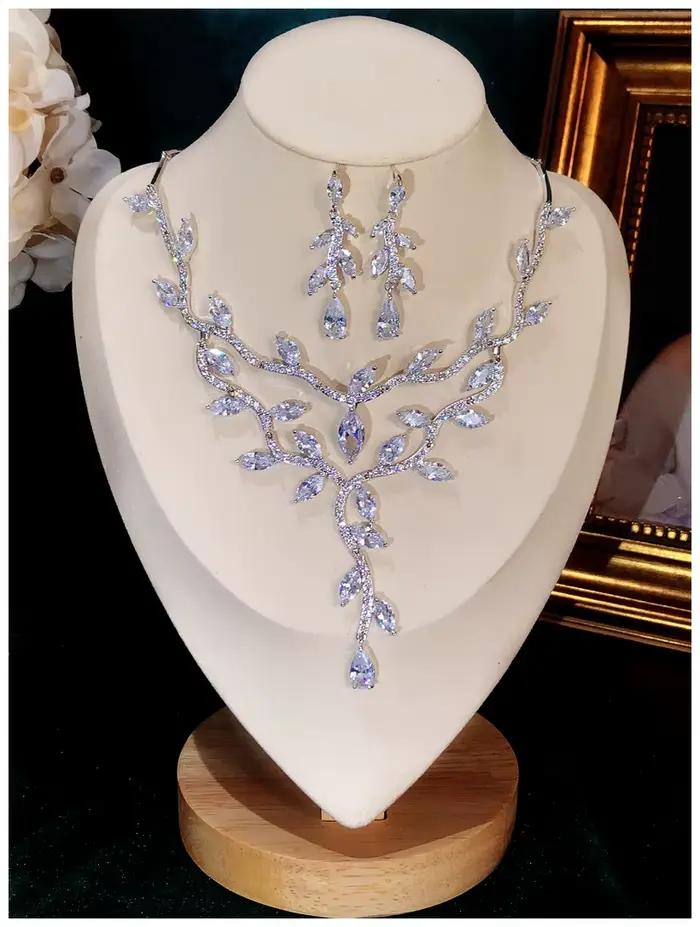 Ensemble de bijoux en argent sterling 925 sertie de zirconium blanc floral pour femmes occasions spéciales mariage fiançailles party