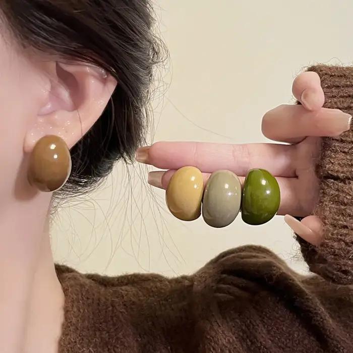 Boucles d'oreilles coréennes en acrylique mode vintage pour femmes occasions spéciales polyvalentes et élégantes