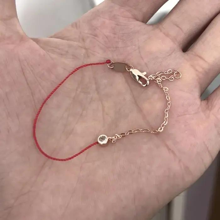 Bracelet élégant et unique en chaîne demi-cordon rouge plaqué or avec diamant