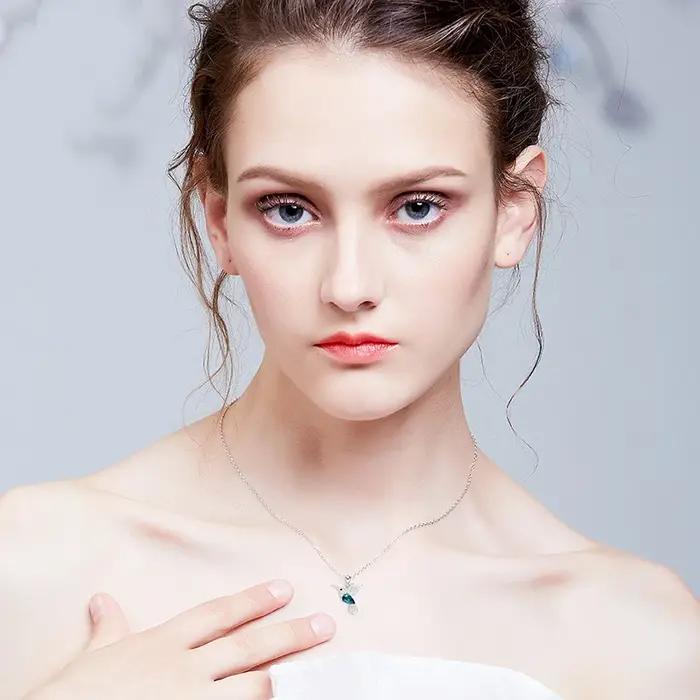 Colliers de luxe avec pendentif colibri en argent Sterling 925