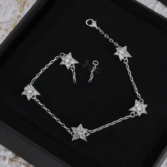 Bracelet en zircone cubique bleu et rouge élégant pour femmes occasions spéciales et événements d'affaires