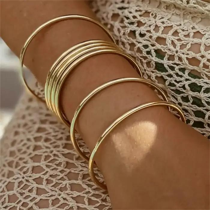 Bracelet rond minimaliste en acier inoxydable pour femmes