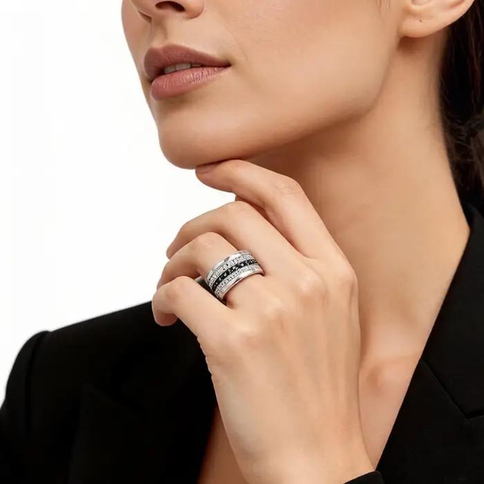 Bague d'entité pavé noir et blanc