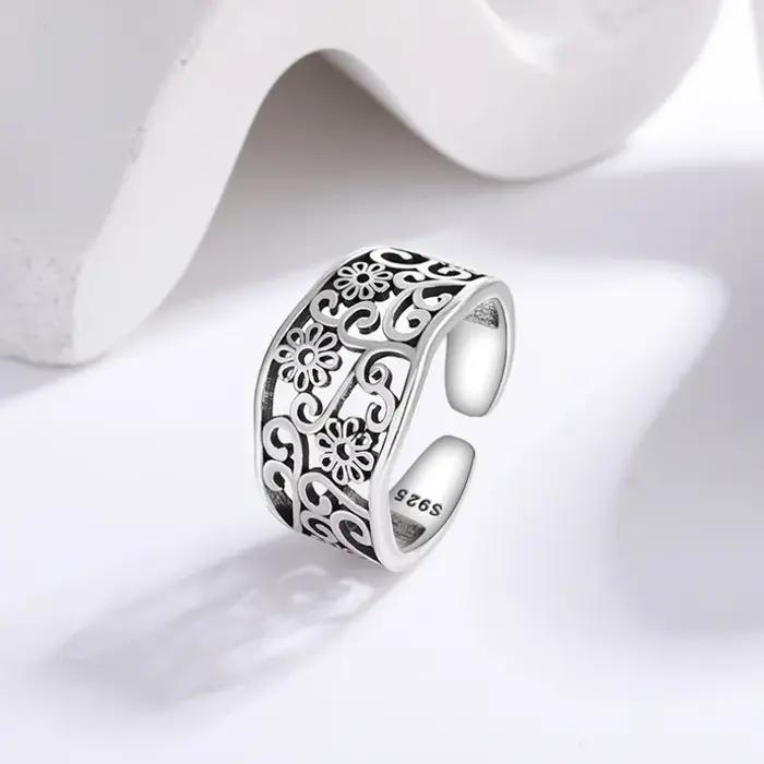 Bague élégante en argent sterling 925 avec fleur gravée
