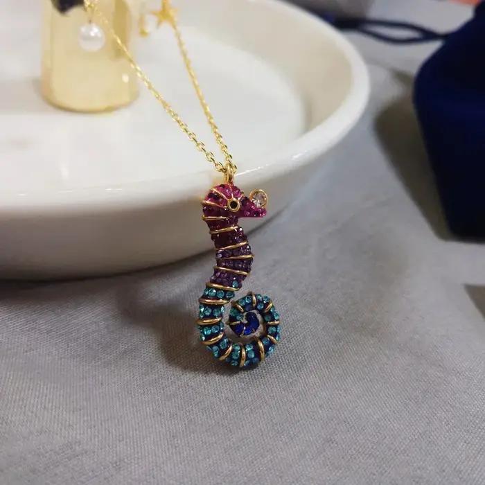 Collier hippocampe série animaux