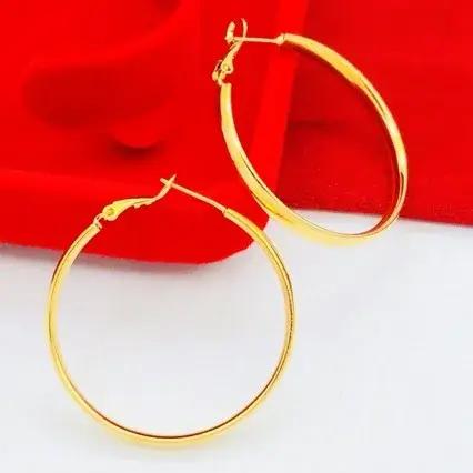 Boucles d'oreilles en or 18 carats pour femme élégantes et sophistiquées à offrir pour des événements spéciaux