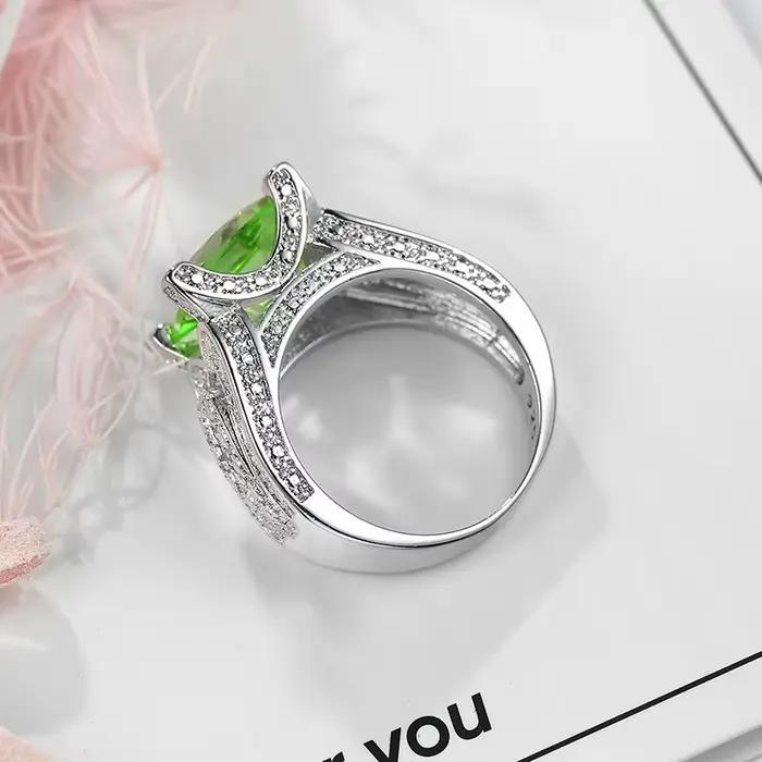 Bague de mariage de luxe pour femme, grand cristal vert, couleur argent, Zircon, carré, bijoux, cadeau pour petite amie