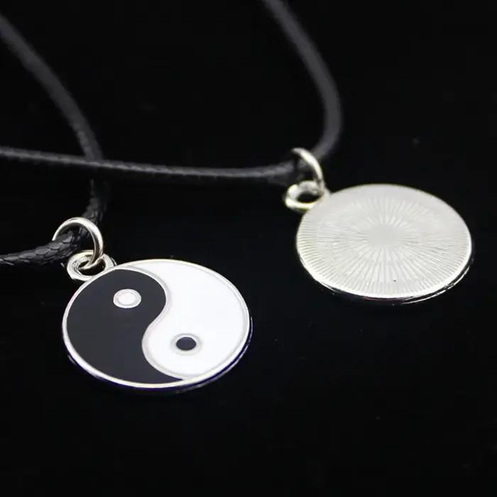 Collier Yin Yang Bagua en alliage avec design en forme de goutte et chaîne