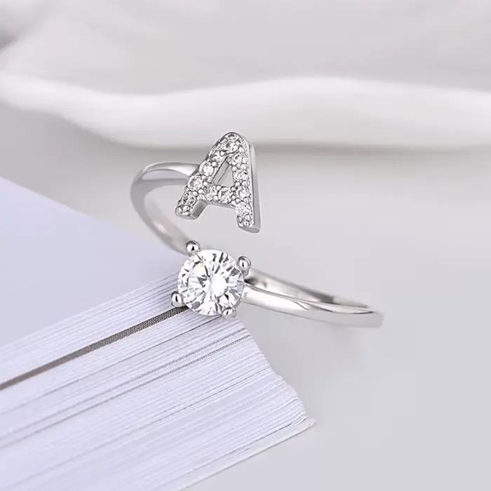 Bague Alphabet English en Argent Sterling 925 avec Zircon Blanc Clair - Bijou Élégant et Personnalisable pour Femme Occasions Spéciales
