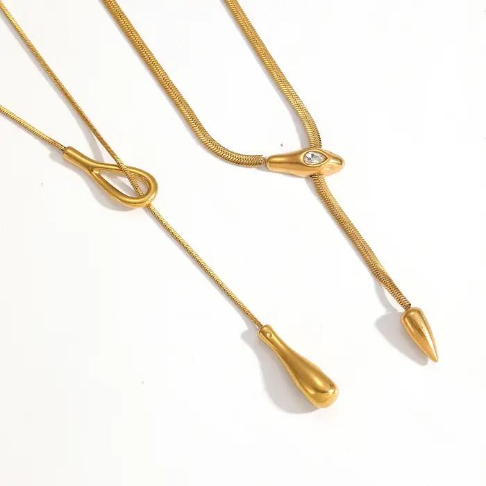 Collier queue de serpent en acier inoxydable plaqué or 18 carats style néo-gothique pour femmes occasions formelles bijoux empilables