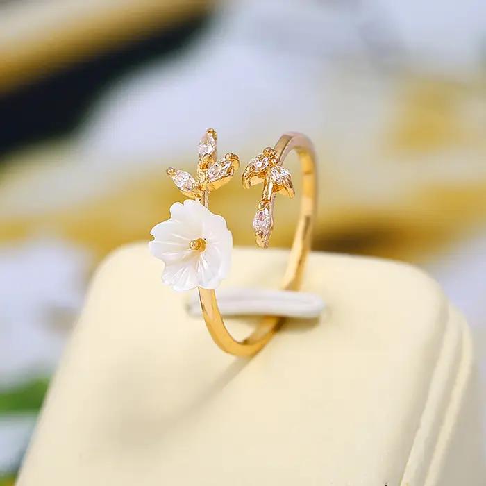 Bague de déclaration de fleur florale pour femmes