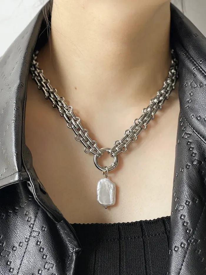 Collier en alliage de zinc avec pendentif perle d'eau douce géométrique pour femmes occasions spéciales élégantes et vintage