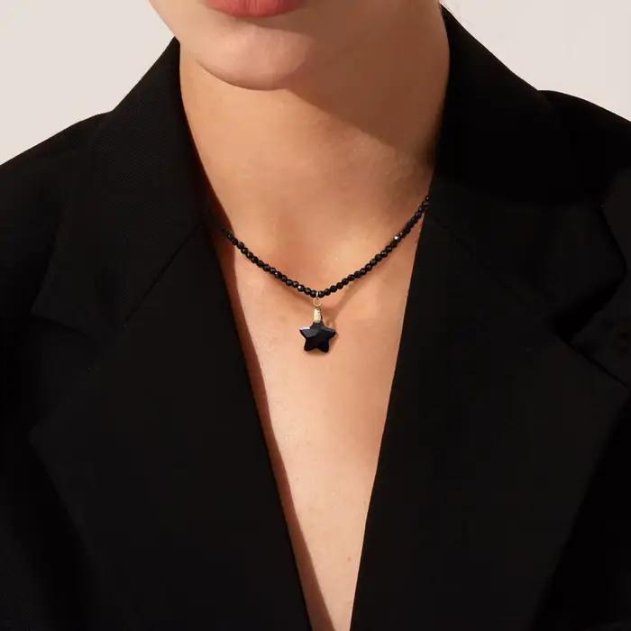 Collier pendentif en pierre étoile à cinq branches
