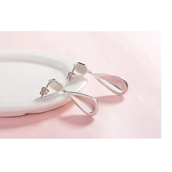 Boucles d'oreilles en forme de goutte d'eau pour femmes