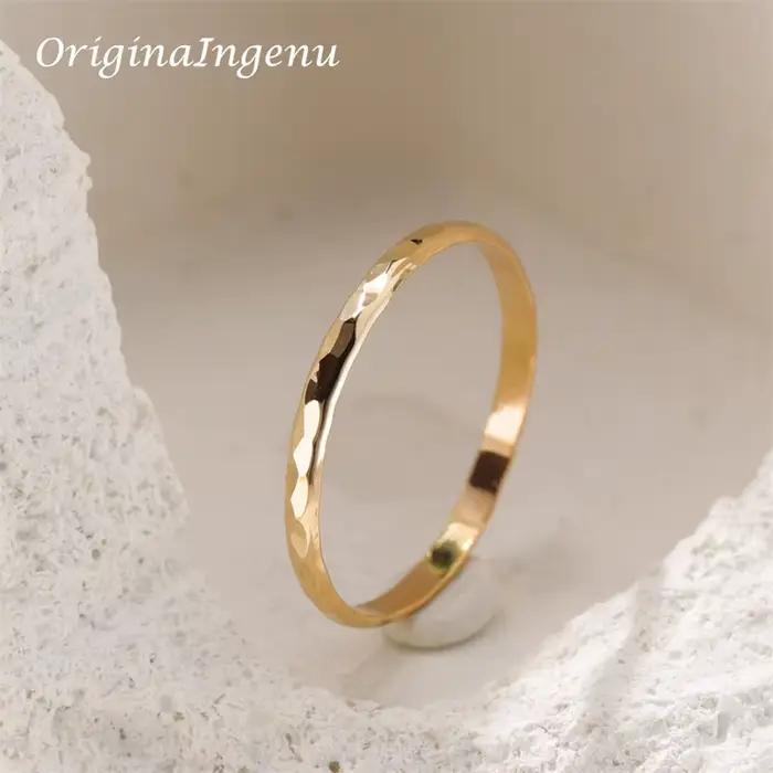 Bague martelée remplie d'or 14 carats