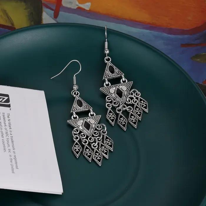 Boucles d'oreilles ethniques à géométrie Triangle pour femmes