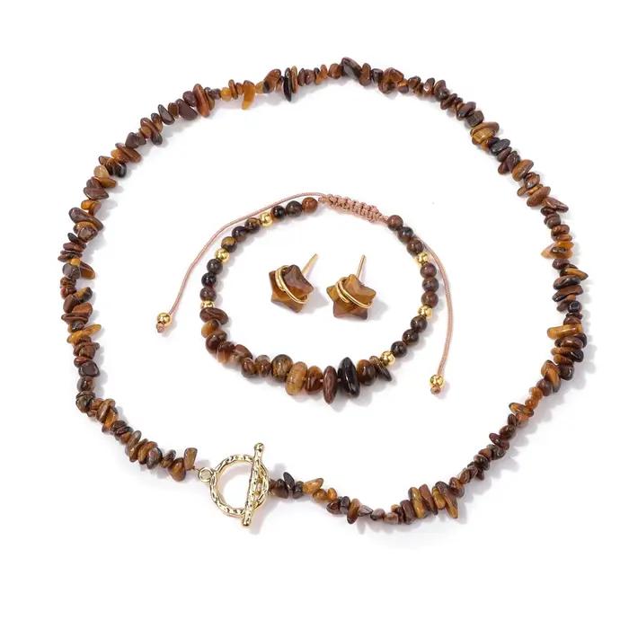 Ensemble de bijoux en quartz rose irrégulier Pierre naturelle Crystal Chip Beads Collier Star Ear Studs Boucles d'oreilles Bracelets pour femmes Fille