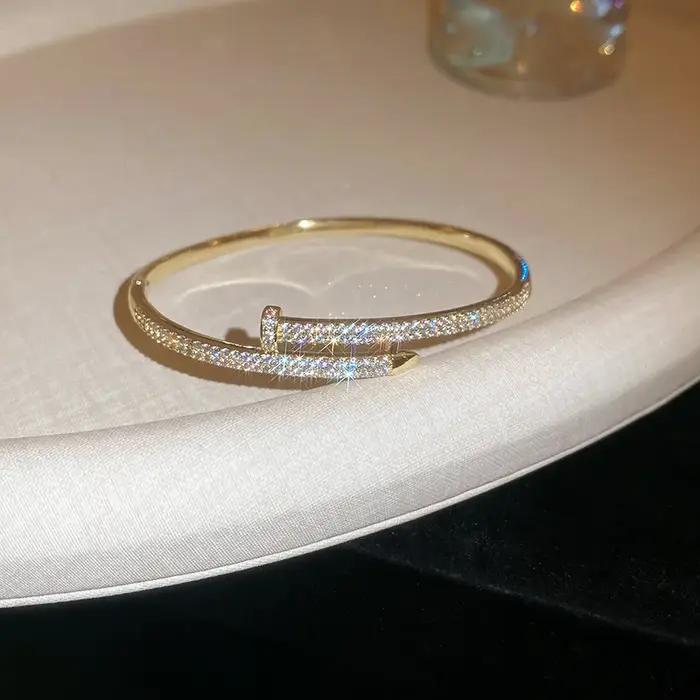 LENNIK Bracelet papillon simple et de niche pour femme