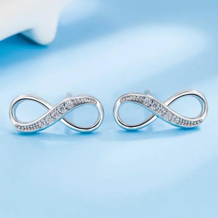 Boucles d'oreilles en argent sterling 925 avec zircon motif amour infini élégantes pour femmes occasions spéciales engagement mariage